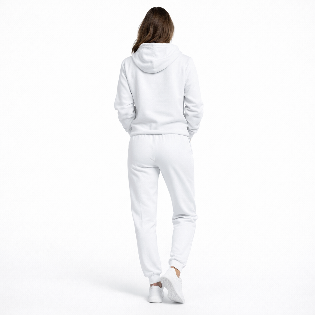 חליפת טרנינג לנשים צבע לבן נוח לעבודה ולבית