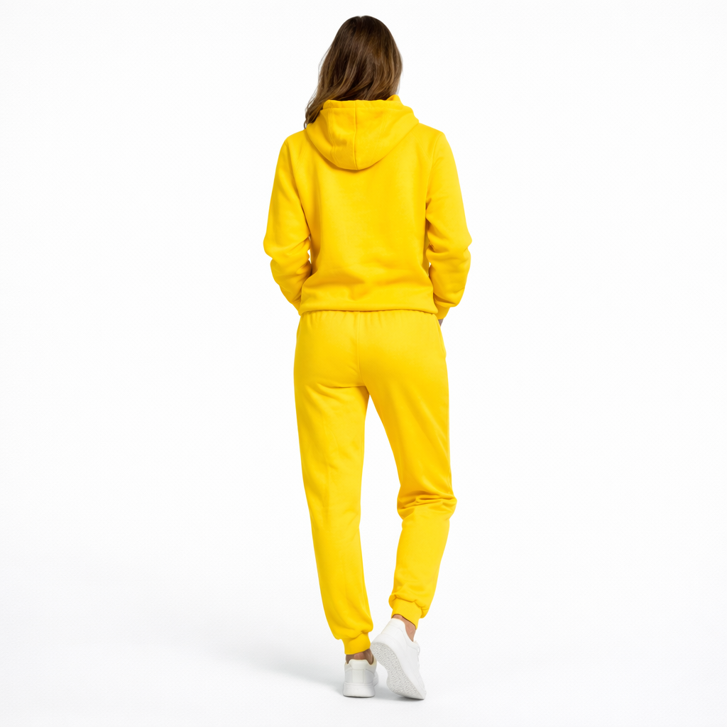 חליפת טרנינג לנשים צבע צהוב נוח לעבודה ולבית